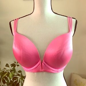 Victoria’s Secret Very Sexy Push Up bra pink